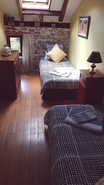 Chambre D'Hotes Moulin Urketa Ayherre Zimmer foto